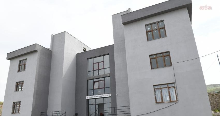 Çiğli Belediyesi, Harmandalı İnönü Mahallesi’nde yapımı tamamlanan cemevinin tesisat ve