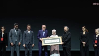 Cumhurbaşkanı Recep Tayyip Erdoğan, şair ve mütefekkir Necip Fazıl Kısakürek’in