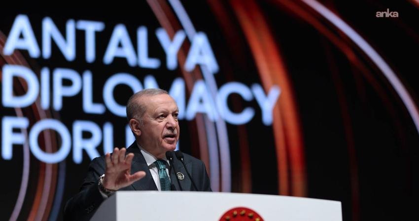 Cumhurbaşkanı Recep Tayyip Erdoğan, "Tansiyonun tırmandığı Hürmüz geçişi ile ilgili
