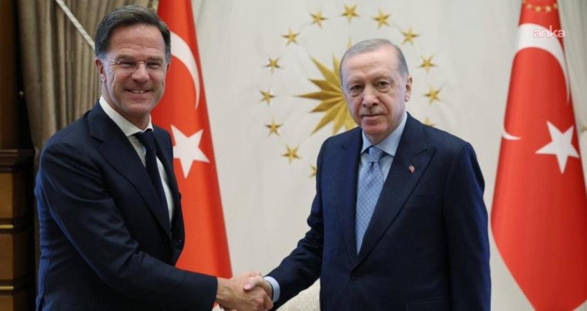 Cumhurbaşkanı Recep Tayyip Erdoğan, NATO Genel Sekreteri Mark Rutte ile telefon görüşmesi gerçekleştirdi Cumhurbaşkanlığı İletişim Başkanlığı'ndan yapılan açıklamada, Cumhurbaşkanı Recep Tayyip Erdoğan'ın NATO