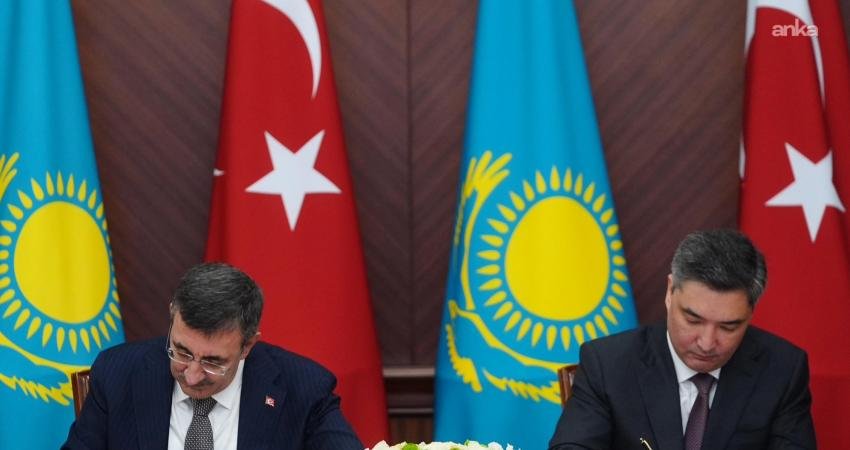 Cumhurbaşkanı Yardımcısı Yılmaz, Astana’da Kazakistan ile KEK Protokolü ve Eylem Planı’nı imzaladı Cumhurbaşkanı Yardımcısı Cevdet Yılmaz, Astana'da Türkiye-Kazakistan 14. Dönem Karma Ekonomik