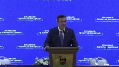 Cumhurbaşkanı Yardımcısı Cevdet Yılmaz, Diyarbakır’da katıldığı programda “Terörsüz Türkiye” sürecine