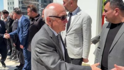 Cumhurbaşkanlığı Yüksek İstişare Kurulu Üyesi Cemil Çiçek, "Maalesef çok yanlış