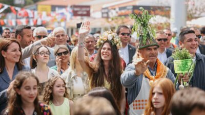 İzmir’in Çeşme ilçesinde düzenlenen 15. Alaçatı Ot Festivali, bu yıl