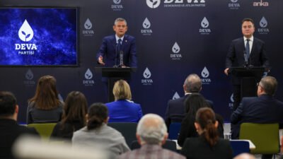 Özgür Özel: “Ara seçimi Meclis zemininde tartışmaya devam edeceğiz” CHP Genel Başkanı Özgür Özel, DEVA Partisi Genel Başkanı Ali