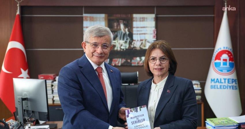 Gelecek Partisi Genel Başkanı Ahmet Davutoğlu, Maltepe Belediye Başkanı Mimar