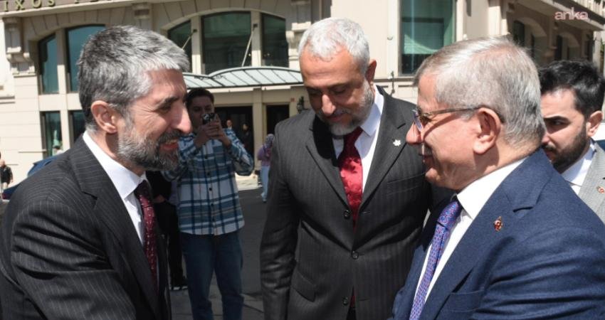 Gelecek Partisi Genel Başkanı Ahmet Davutoğlu ve beraberindeki heyet, Türk