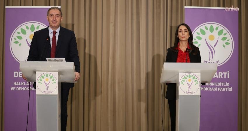 DEM Parti Eş Genel Başkanları Tülay Hatimoğulları ve Tuncer Bakırhan,