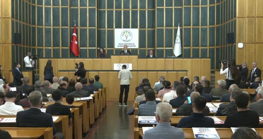 DEM Parti Eş Genel Başkanı Tülay Hatimoğulları, yürütülen sürecin akıbeti