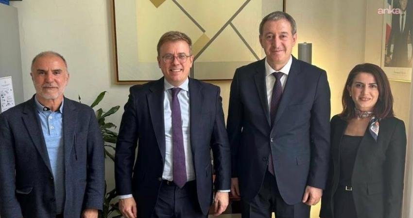 DEM Parti Eş Genel Başkan Tuncer Bakırhan’ın da yer aldığı