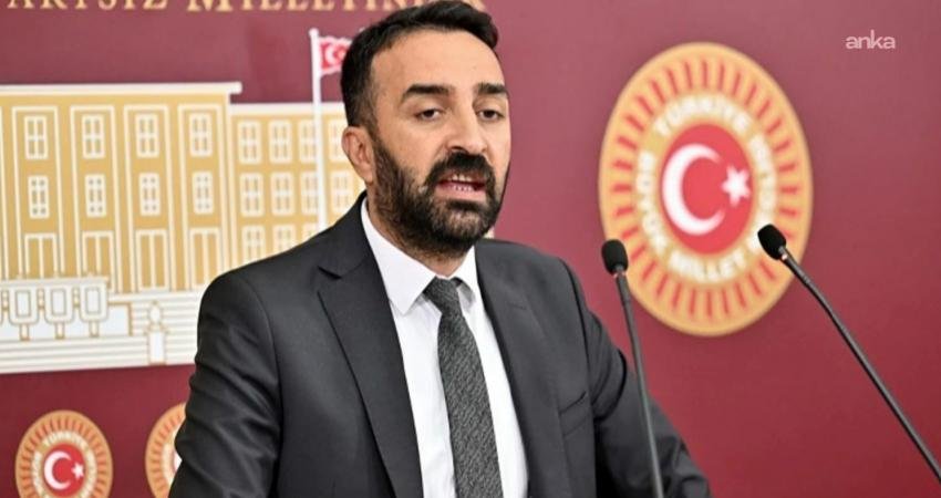 DEM Parti’nin yeni Meclis İdare Amiri Bingöl Milletvekili Ömer Faruk Hülakü oldu DEM Parti Mardin Milletvekili Saliha Aydeniz’in danışmanı Dilan Karaman’ın ölümüyle
