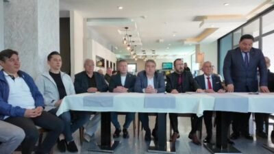 Demokrat Parti (DP) Soma İlçe Başkanı Oğuz Dinel, siyasetin toplumun sorunlarıyla