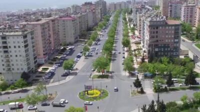 Kahramanmaraş'ta 6 Şubat depremlerinde 35 kişinin yaşamını yitirdiği Ezgi Apartmanı'na