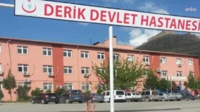 Mardin Derik Devlet Hastanesi Başhekimi Aziz Zilan ve sekreteri Zeynep