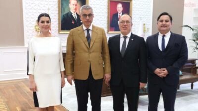 Diş Hekimliği Sendikası (DİŞHEK-SEN) Yönetim Kurulu, Sağlık Bakanı Kemal Memişoğlu’nu