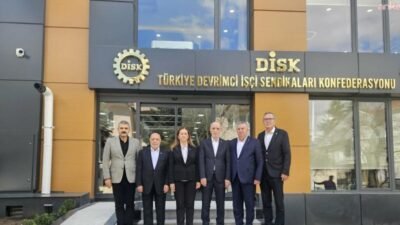 TÜRK-İŞ Genel Başkanı Ergün Atalay ve HAK-İŞ Genel Başkanı Mahmut