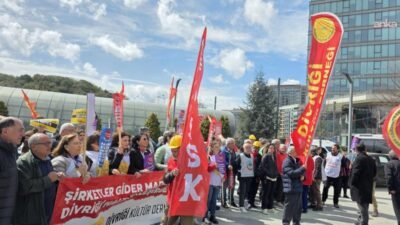 Sivas Divriği’de işten çıkarılan 271 maden işçisi, İstanbul Ayazağa’daki OYAK