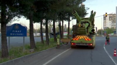 Diyarbakır Büyükşehir Belediyesi tarafından Fırat Bulvarı üzerinde yürütülen çalışmalar kapsamında