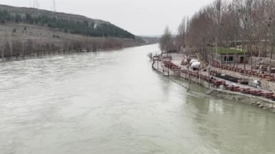 Diyarbakır Valiliği, etkili yağışlar nedeniyle barajlarda su seviyesinin yükseldiğini belirterek,