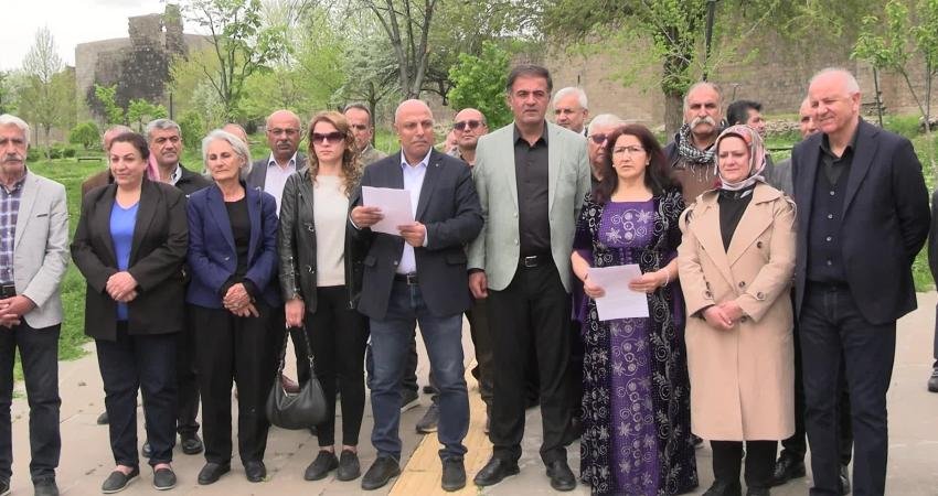 Diyarbakır’da, Demokratik Birlik İnisiyatifi tarafından düzenlenen Ulusal Birlik Konferansı'nın sonuç