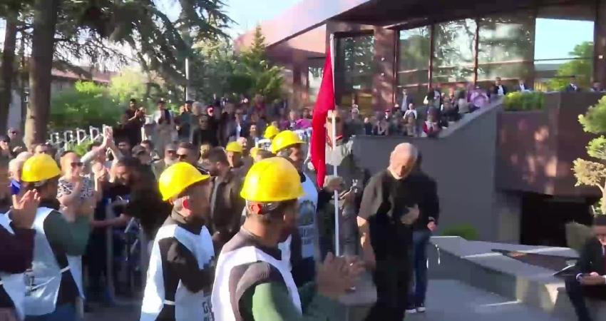 Doruk Madencilik işçilerinin tazminat, maaş ve özlük haklarının ödenmesi talebiyle