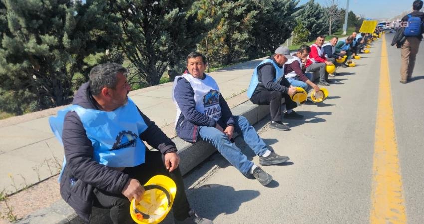 Yürüyüşleri polis tarafından engellenen Doruk Madencilik işçileri ile polis anlaştı,