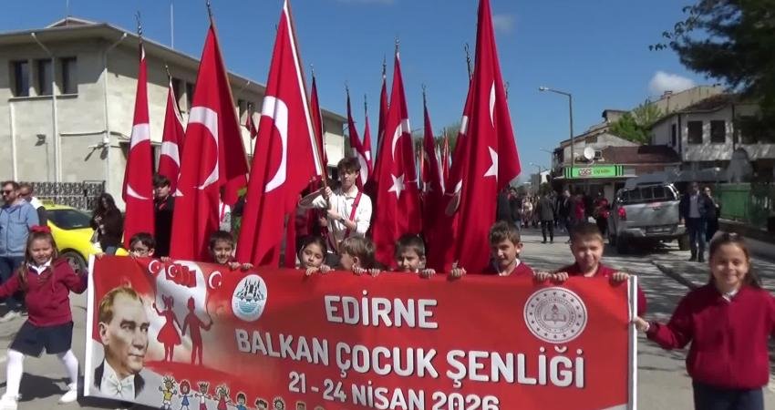 Edirne'de 23 Nisan Ulusal Egemenlik ve Çocuk Bayramı törenlerle kutlandı.