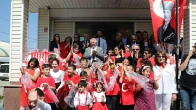 Edremit’te 23 Nisan Ulusal Egemenlik ve Çocuk Bayramı, hafta boyunca