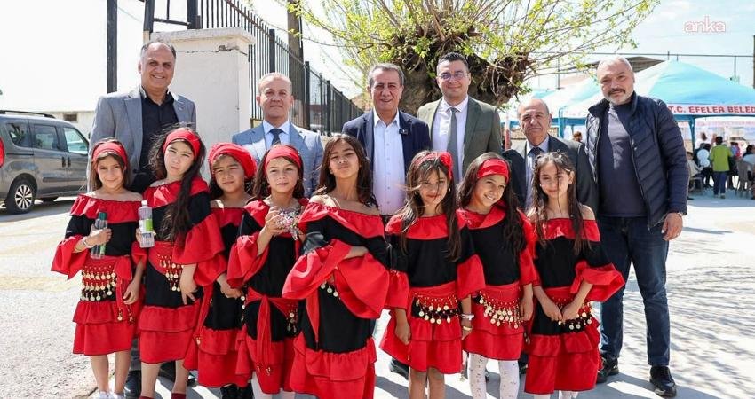 Efeler Belediye Başkanı Yetişkin, Dünya Romanlar Günü programına katıldı Efeler Belediye Başkanı Anıl Yetişkin, 8 Nisan Dünya Romanlar Günü