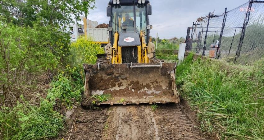 Efeler Belediyesi, ilçede etkili olan sağanak yağışların ardından ulaşımda aksama