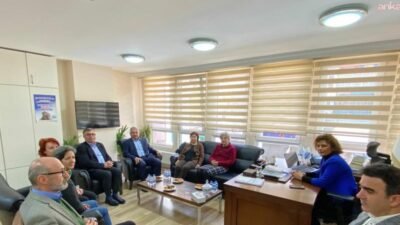 Emek Partisi (EMEP) Genel Başkanı Seyit Aslan ve beraberindeki parti