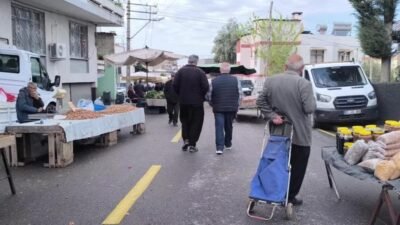 Osmaniye'nin Kadirli ilçesinde emekliler maaşlarını yetmediğini bu nedenle tatil planı