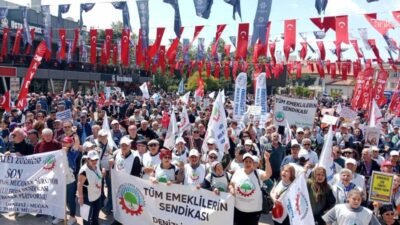 Tüm Emeklilerin Sendikası'nın Ege Bölgesi'ndeki şubelerinin öncülüğünde Aydın'da "Sefalet Zulmüne