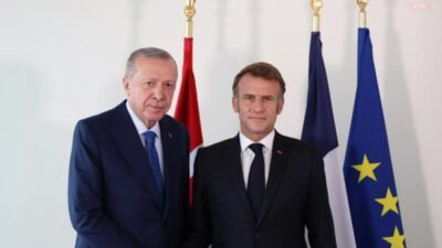 Cumhurbaşkanlığı İletişim Başkanlığı, Cumhurbaşkanı Recep Tayyip Erdoğan'ın Fransa Cumhurbaşkanı Emmanuel