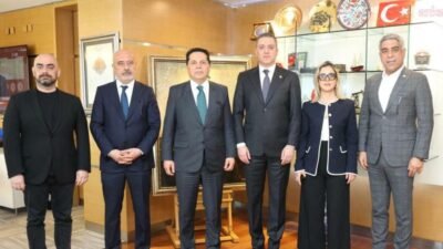 Yerine kayyum atanan Esenyurt Belediye Başkanı Ahmet Özer, Türkiye Barolar