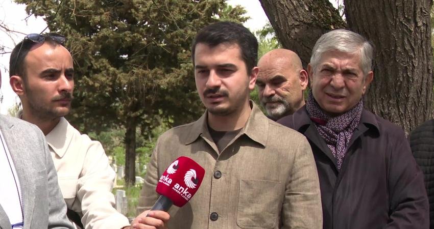 Eski Ankara Belediye Başkanı Ali Dinçer, Karşıyaka'daki mezarı başında anıldı. Çankaya