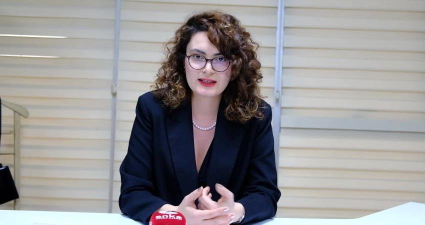 Eskişehir Barosu Kadın Hakları Komisyonu Başkanı Güney: “Doğum izninin ebeveyn iznine dönmesi lazım” Eskişehir Barosu Kadın Hakları Komisyonu Başkanı Funda Güney, ebeveynlik izninin