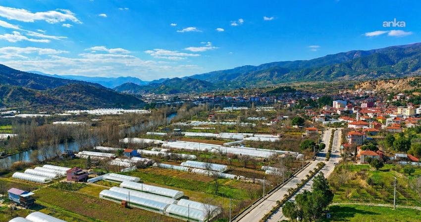 Eskişehir Büyükşehir Belediye Başkanı Ayşe Ünlüce, Sarıcakaya’da yapılması planlanan altın-gümüş