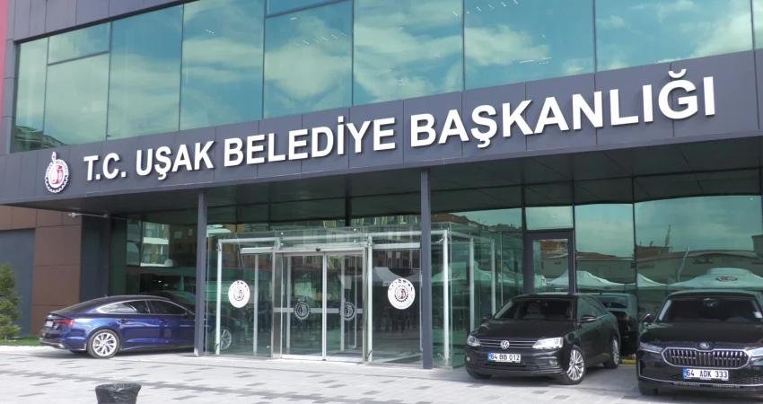 Eşme Cumhuriyet Başsavcılığı'nca yürütülen "irtikap" soruşturması kapsamında gözaltına alınan Eşme