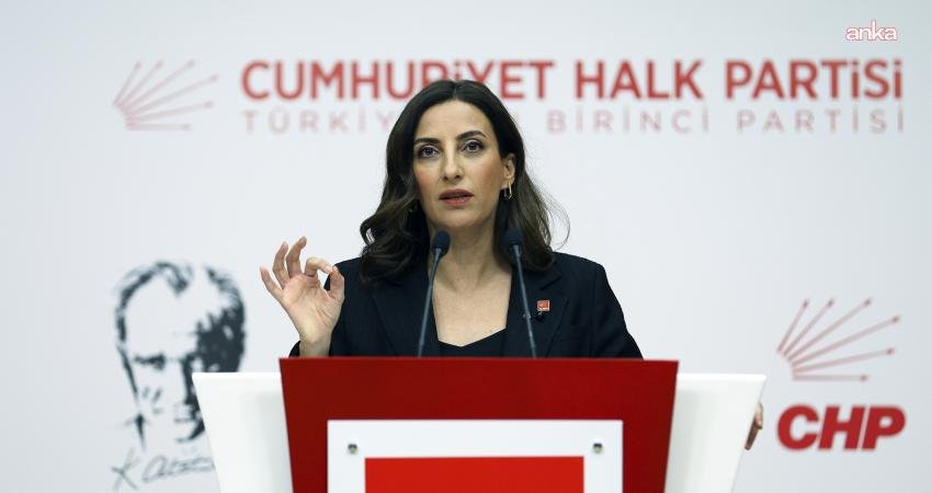 Evrim Rızvanoğlu: “İdari oyunlarla, eski belgeleri ‘canlandırarak’ Giresun’un ormanını, suyunu ve geleceğini zehirlemekten vazgeçin” CHP Genel Başkan Yardımcısı Evrim Rızvanoğlu, "Bir haftaya yakın bir