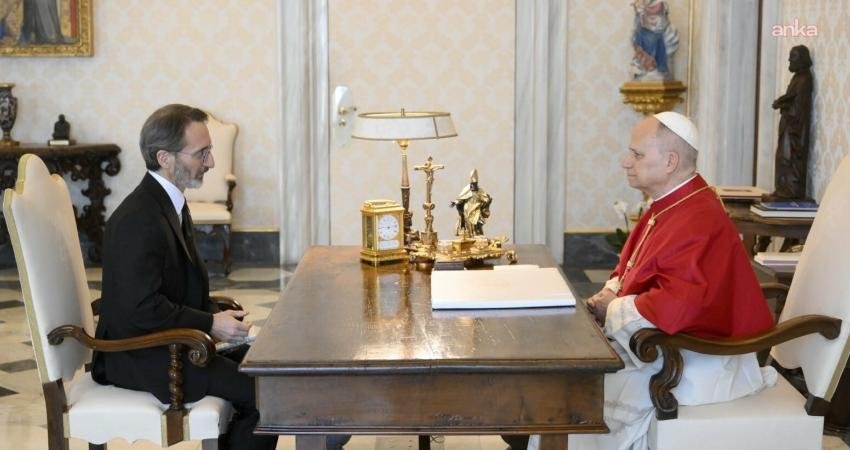Türkiye'nin Vatikan Büyükelçisi Fahrettin Altun, Vatikan Devlet Başkanı Papa 14.