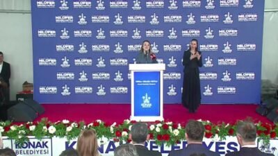 Konak Belediyesi Ferdi Zeyrek Gençlik Merkezi, CHP Genel Başkanı Özgür