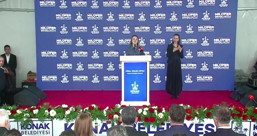 Konak Belediyesi Ferdi Zeyrek Gençlik Merkezi, CHP Genel Başkanı Özgür