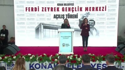 Konak Belediyesi'nin yapımını tamamladığı Ferdi Zeyrek Gençlik Merkezi'nin açılış töreninde
