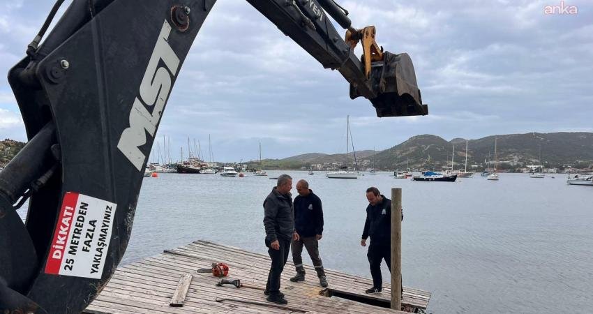 Foça’da iskeleler yaza hazırlanıyor Foça Belediyesi, Büyükdeniz Sahil Caddesi üzerindeki iskelelerde bakım ve onarım