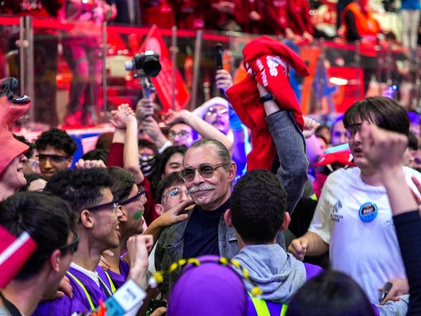 Etimesgut Belediyesi’nin ev sahipliğinde düzenlenen FIRST Robotics Competition 2026, Türkiye