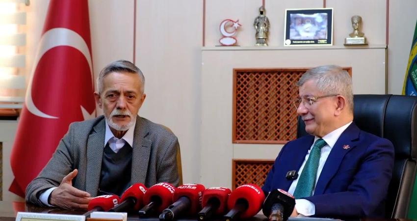 Gelecek Partisi Genel Başkanı Ahmet Davutoğlu, Türkiye'nin en temel meselesinin