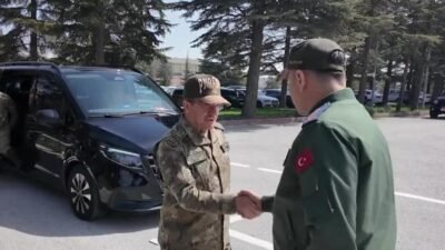 Genelkurmay Başkanı Orgeneral Selçuk Bayraktaroğlu, beraberindeki kuvvet komutanlarıyla birlikte Konya’da