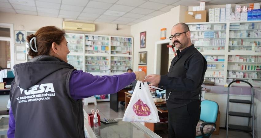 Germencik Belediye Başkanı Burak Zencirci, 26 Nisan Eczane Teknisyenleri Günü