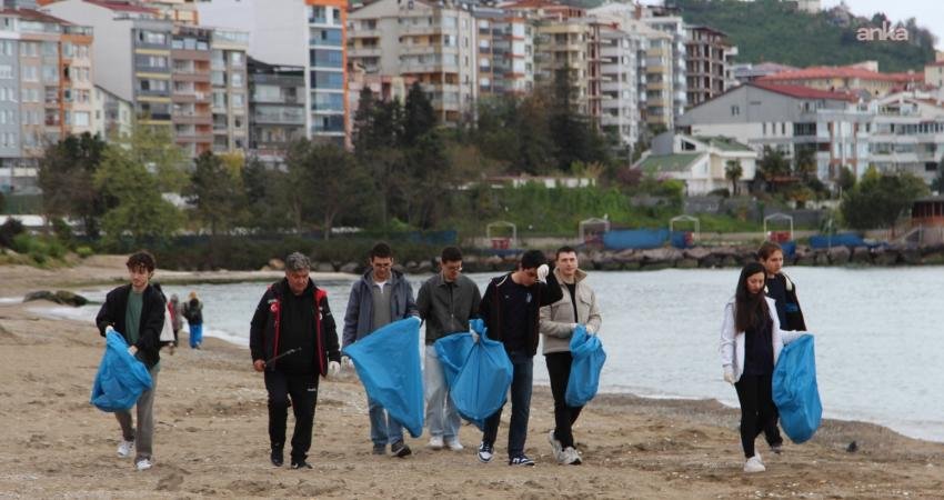 Giresun Belediyesi Temizlik İşleri Müdürlüğü ekipleri ile Giresun Üniversitesi Türk